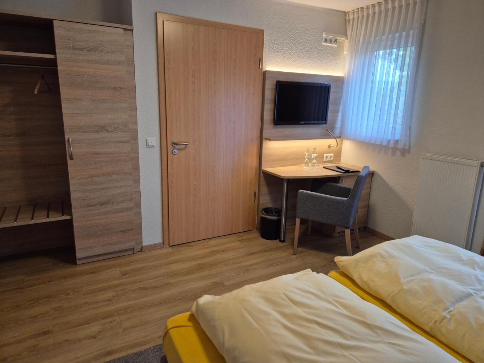Hotel Zur Waage Bad Muenstereifel Exterior photo